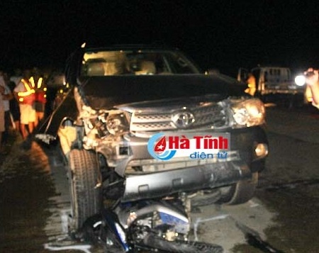 Xe Fortuner gây tai nạn liên hoàn, 5 người thương vong