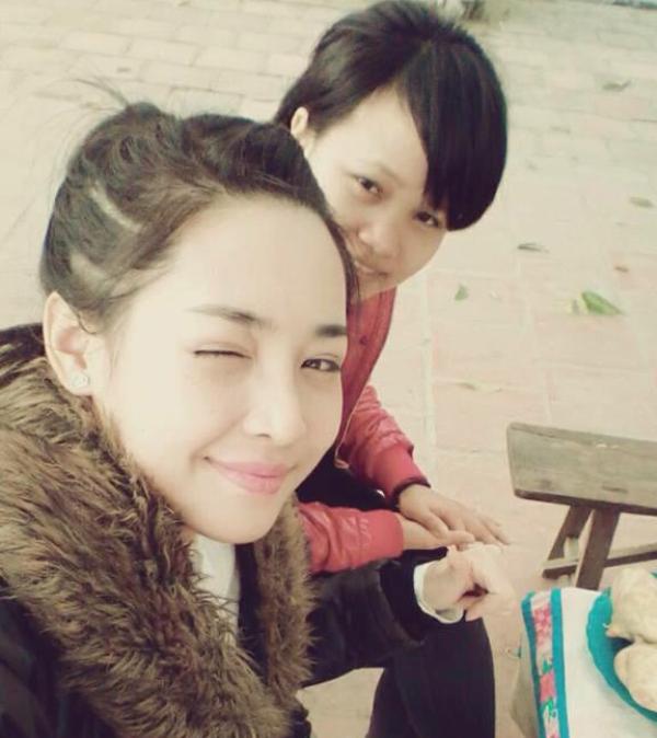 Thanh Quỳnh (b&igrave;a tr&aacute;i) - giờ l&agrave; một người ho&agrave;n to&agrave;n kh&aacute;c xưa. Ảnh Facebook Vũ Thanh Quỳnh