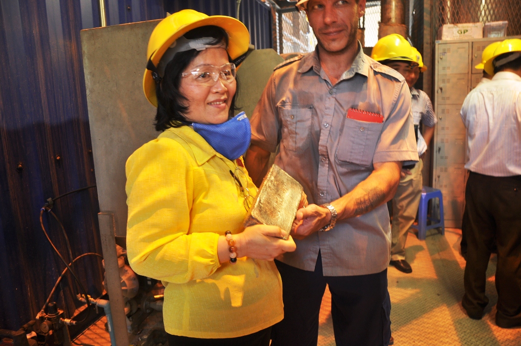 Khai th&aacute;c h&agrave;ng tấn v&agrave;ng nhưng 2 c&ocirc;ng ty v&agrave;ng tại tỉnh Quảng Nam nợ thuế gần 400 tỉ đồng kh&ocirc;ng chịu trả