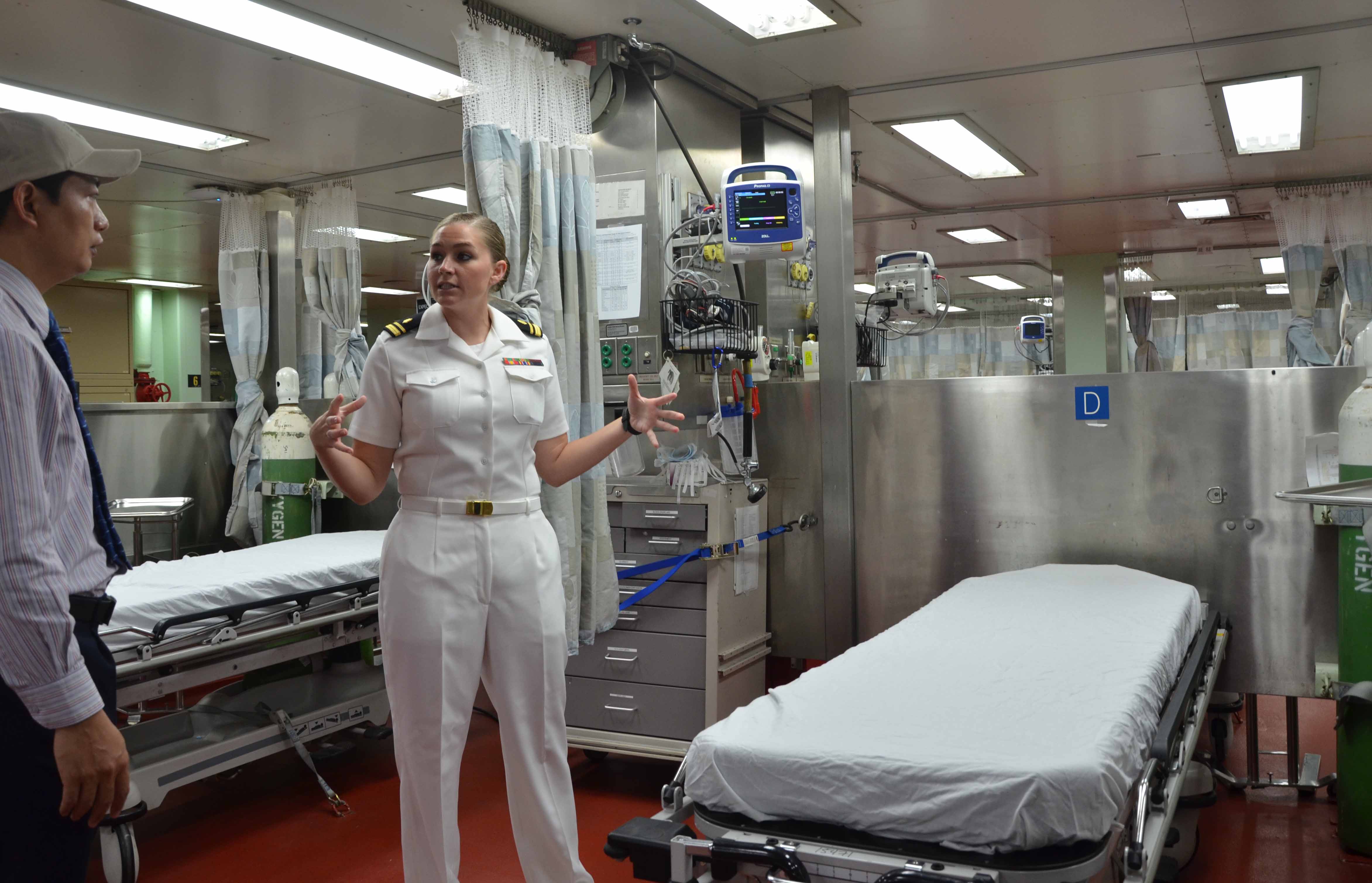 1000 giường điều trị được trang bị tr&ecirc;n t&agrave;u bệnh viện USNS Mercy