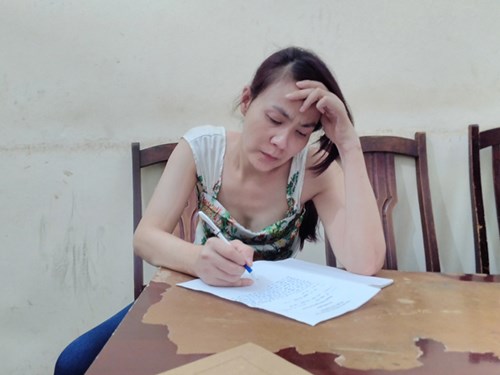 Vừa ra tù, “người đẹp chuyển giới” Hà Phương lại trộm tiền