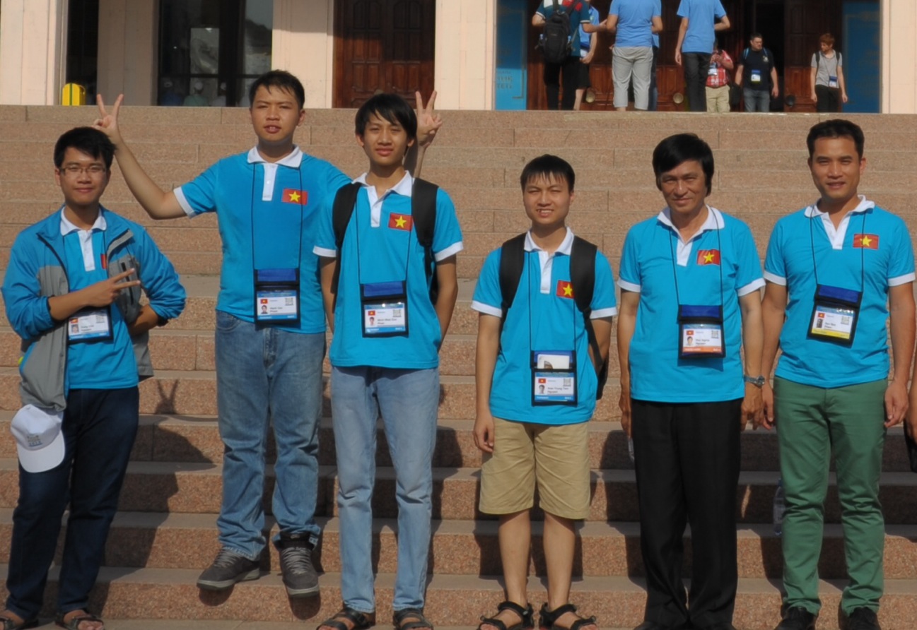 Đo&agrave;n học sinh Việt Nam dự