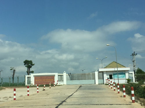 Nhà máy thải mùi hôi