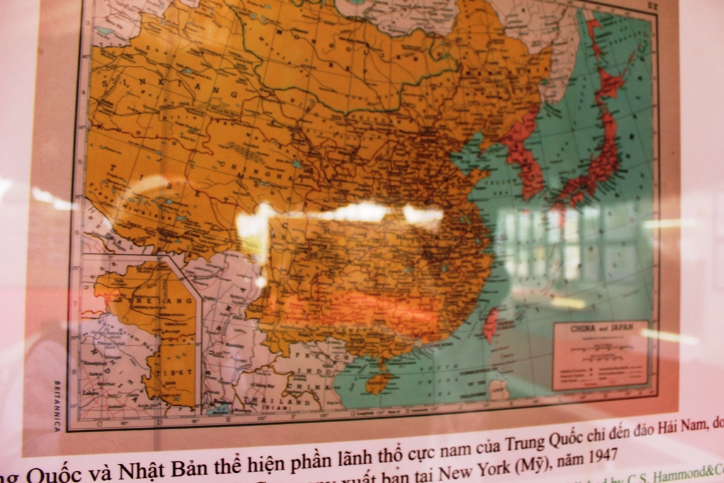 Bản đồ Trung Quốc năm 1947 thể hiện r&otilde; ranh giới nước n&agrave;y chỉ đến đảo Hải Nam, kh&ocirc;ng c&oacute; Ho&agrave;ng Sa - Trường Sa