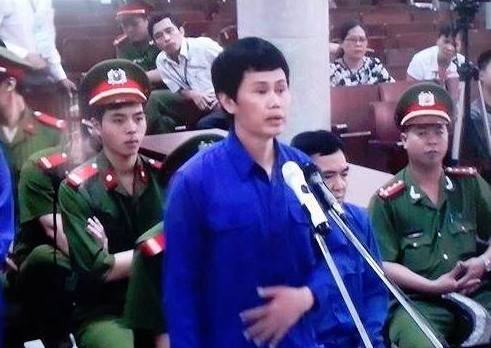 Án cao nhất 12 năm tù cho cựu quan chức nhận “lót tay” 11 tỉ đồng