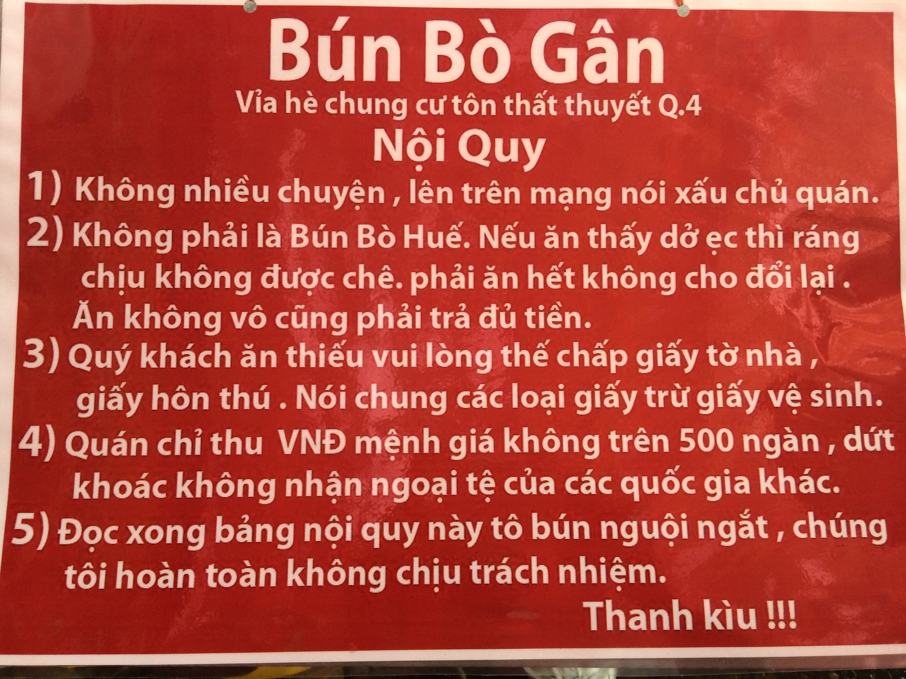 Tấm bảng hiệu của qu&aacute;n B&uacute;n B&ograve; G&acirc;n từng bị tịch thu