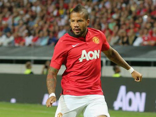 Sao đường phố Bebe g&acirc;y tốn k&eacute;m nhiều cho ng&acirc;n s&aacute;ch Man United