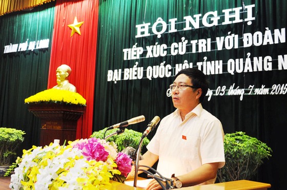 Ph&oacute; Thủ tướng Phạm B&igrave;nh Minh cho biết tại c&aacute;c diễn đ&agrave;n đa phương ở khu vực v&agrave; quốc tế, Việt Nam đ&atilde; ph&ecirc; ph&aacute;n cụ thể h&agrave;nh động x&acirc;y dựng, lấn biển quy m&ocirc; lớn của Trung Quốc - Ảnh: B&aacute;o Quảng Ninh
