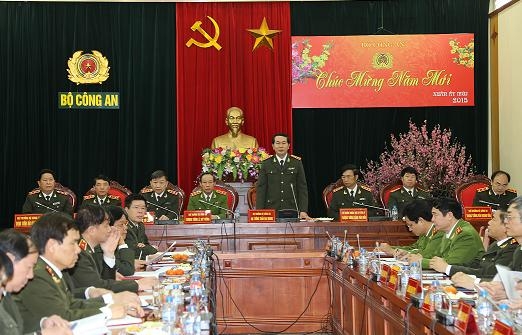 Bộ trưởng Trần Đại Quang: Không sử dụng xe công đi lễ hội