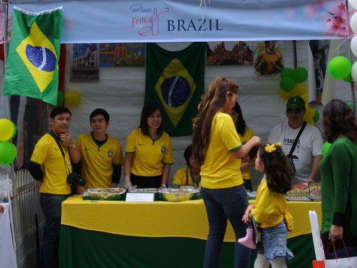 Brazil với sắc v&agrave;ng xanh đặc trưng