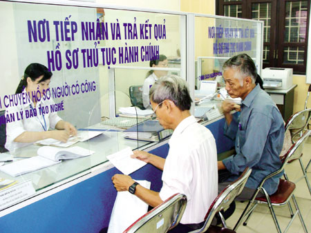 Giảm thủ tục hành chính cho dân - Ảnh minh họa: internet