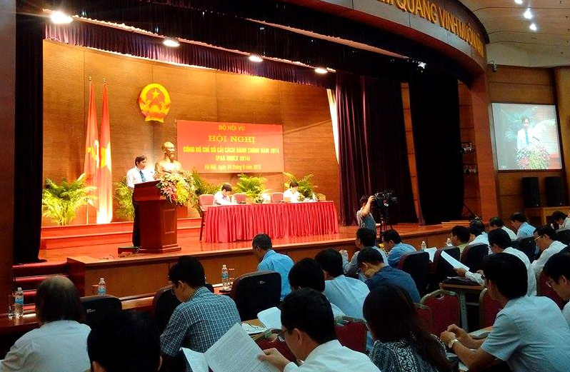 Thứ trưởng Bộ Nội vụ Trần Anh Tuấn c&ocirc;ng bố kết quả chỉ số cải c&aacute;ch h&agrave;nh ch&iacute;nh