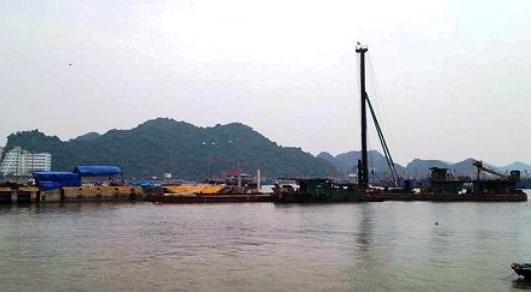 Ngủ đêm trên tàu, hai vợ chồng mất tích