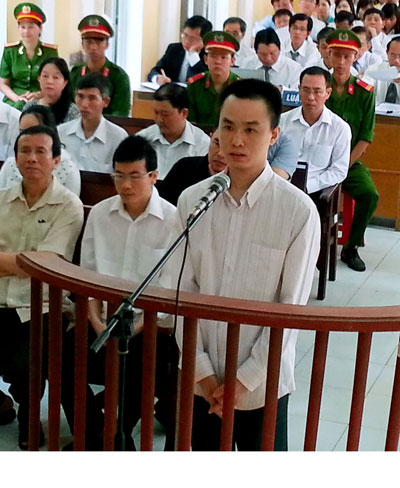 Xử “đại án” lừa đảo lớn nhất miền Tây: Hai bị cáo bị đề nghị 15-17 năm tù