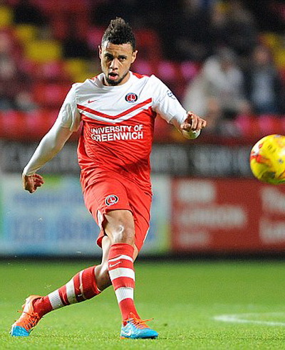 Coquelin chơi cho Charlton một th&aacute;ng trước