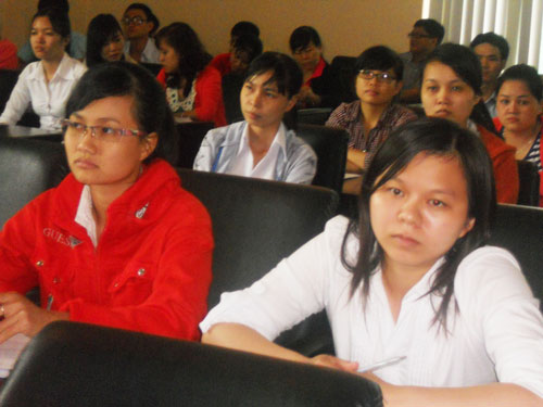 Lập lờ tuyển điều dưỡng sang Nhật