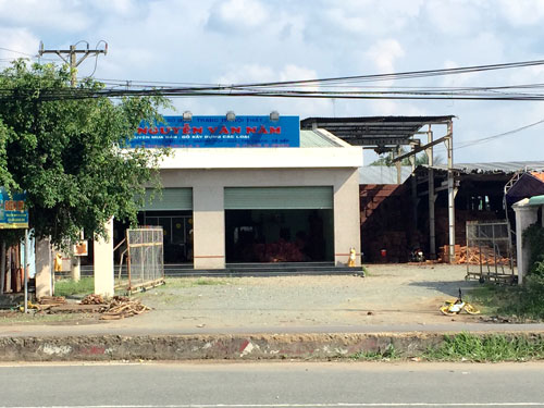 Biểu dương người... chở gỗ lậu