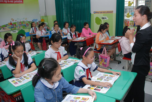 Người Việt học tiếng Anh để đối phó