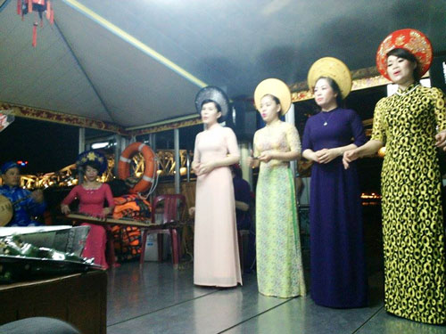Nỗi lo bảo tồn ca Huế