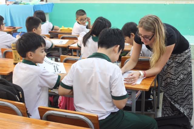 Học sinh trường Tiểu học B&agrave;u Sen (Q.5) trong một tiết học chương tr&igrave;nh t&iacute;ch hợp