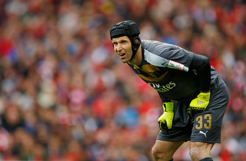 Cech sẽ là điểm nhấn đáng chú ý nhất của derby London tối 2-8 Ảnh: REUTERS