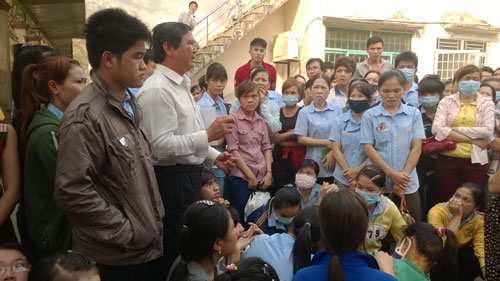 &Ocirc;ng Nguyễn Văn Xem - Ph&oacute; trưởng Ph&ograve;ng LĐ-TB-XH quận 12, TP HCM - giải đ&aacute;p thắc mắc về ph&aacute;p luật lao động cho c&ocirc;ng nh&acirc;n