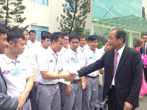 Chịu thua lao động bỏ trốn
