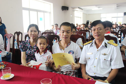 Học bổng sẻ chia