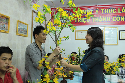 Tết vui cho công nhân