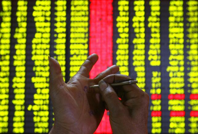 C&aacute;c biện ph&aacute;p trợ gi&uacute;p của Bắc Kinh chưa ph&aacute;t huy t&aacute;c dụng. Ảnh: Reuters