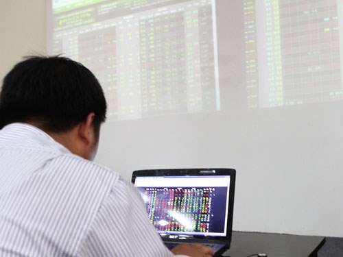 Nhiều chuy&ecirc;n gia t&agrave;i ch&iacute;nh nhận định hiện cổ phần ng&agrave;nh ng&acirc;n h&agrave;ng kh&ocirc;ng ph&ugrave; hợp cho nh&agrave; đầu tư &ldquo;lướt s&oacute;ng&rdquo; - Ảnh: Ngọc Thắng