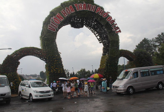 Lang thang, vật vờ kiếm chỗ ngả lưng ở Đà Lạt