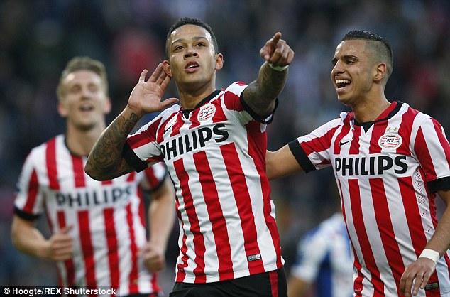 Depay sẽ trở th&agrave;nh s&aacute;t thủ mới của M.U?