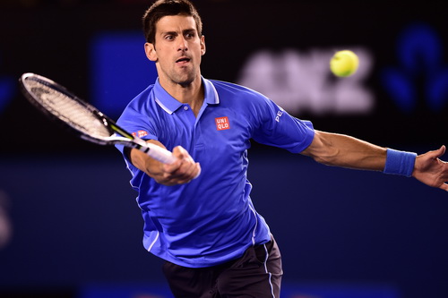 Djokovic mạnh mẽ tiến vào tứ kết