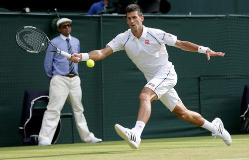 Djokovic gi&agrave;nh quyền đi tiếp
