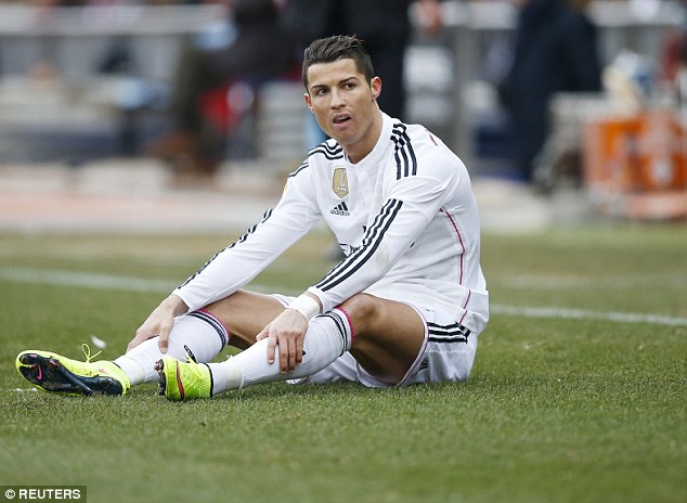 Quả bóng vàng FIFA 2014 gặp nhiều rắc rối trong thời gian qua