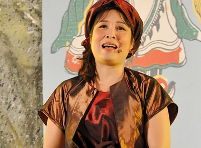 Hồng Vân: "Nếu không đủ tiền trang trải, tôi sẽ đóng cửa sân khấu"