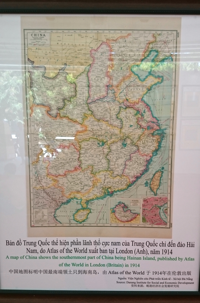 Bản đồ Trung Quốc do Atlas ot the World xuất bản tại London (Anh) v&agrave;o năm 1914 thể hiện l&atilde;nh thổ của nước n&agrave;y chỉ đến đảo Hải Nam, kh&ocirc;ng c&oacute; Ho&agrave;ng Sa v&agrave; Trường Sa