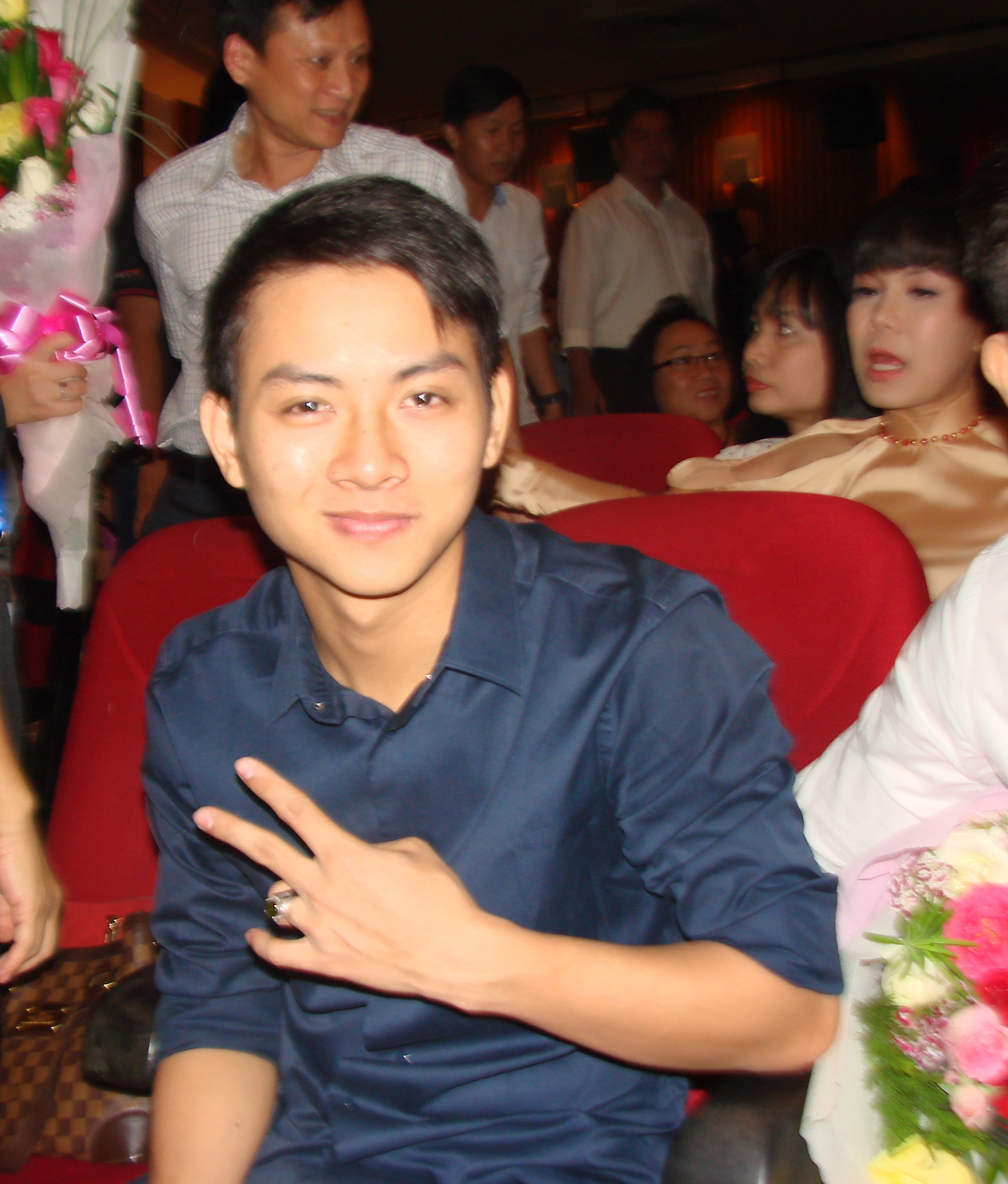 Ho&agrave;i L&acirc;m