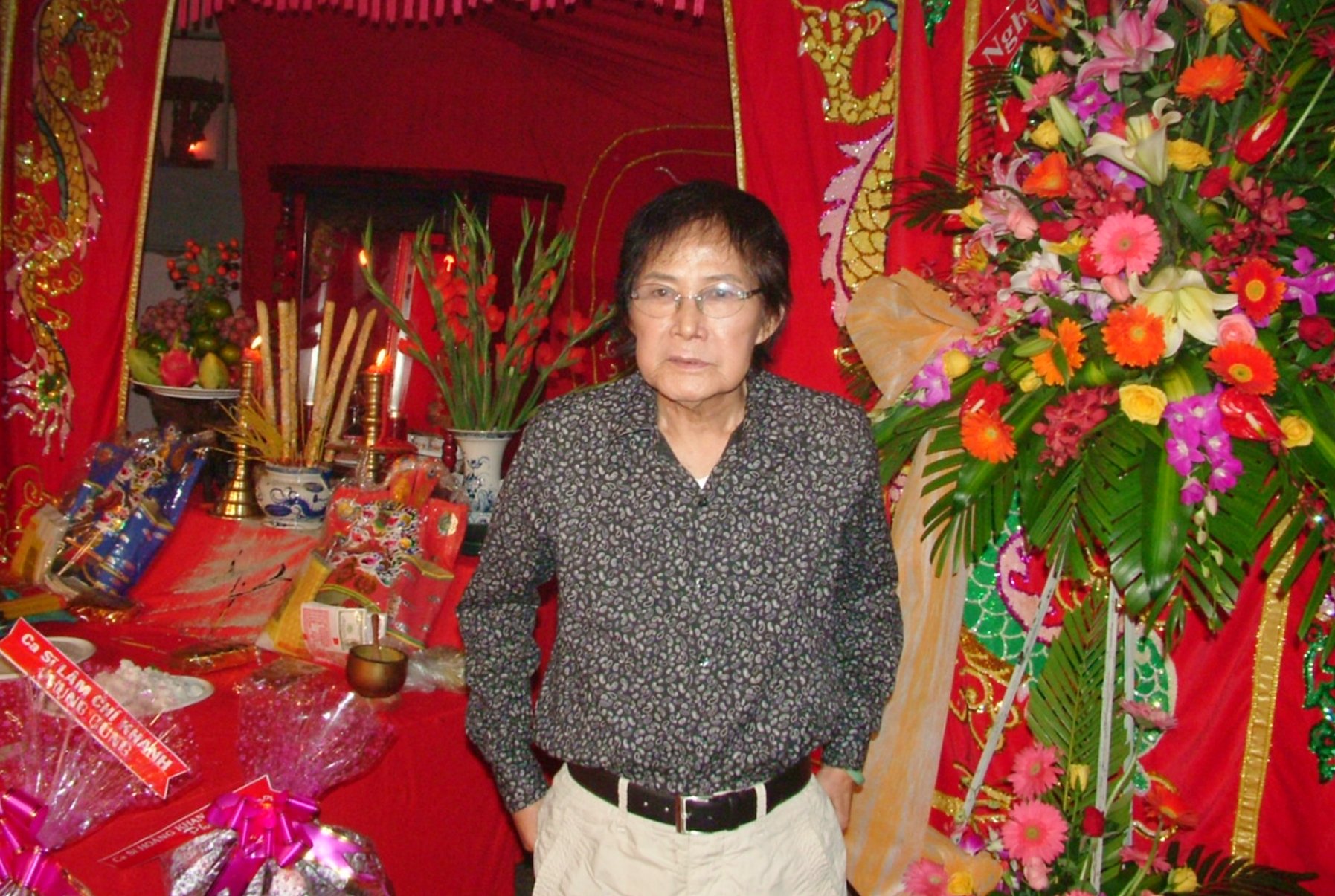 Cố NS Tấn T&agrave;i trong ng&agrave;y Giỗ tổ s&acirc;n khấu năm 2009