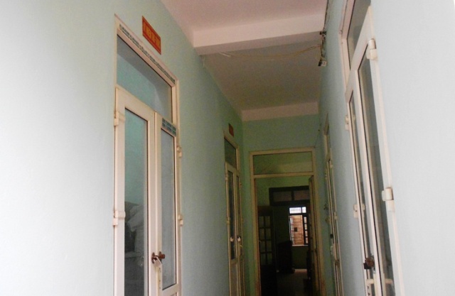 C&ocirc;ng sở UBND x&atilde; Ngư Lộc vắng như ch&ugrave;a b&agrave; Đanh trong giờ h&agrave;nh ch&iacute;nh 14 giờ chiều ng&agrave;y 10-4