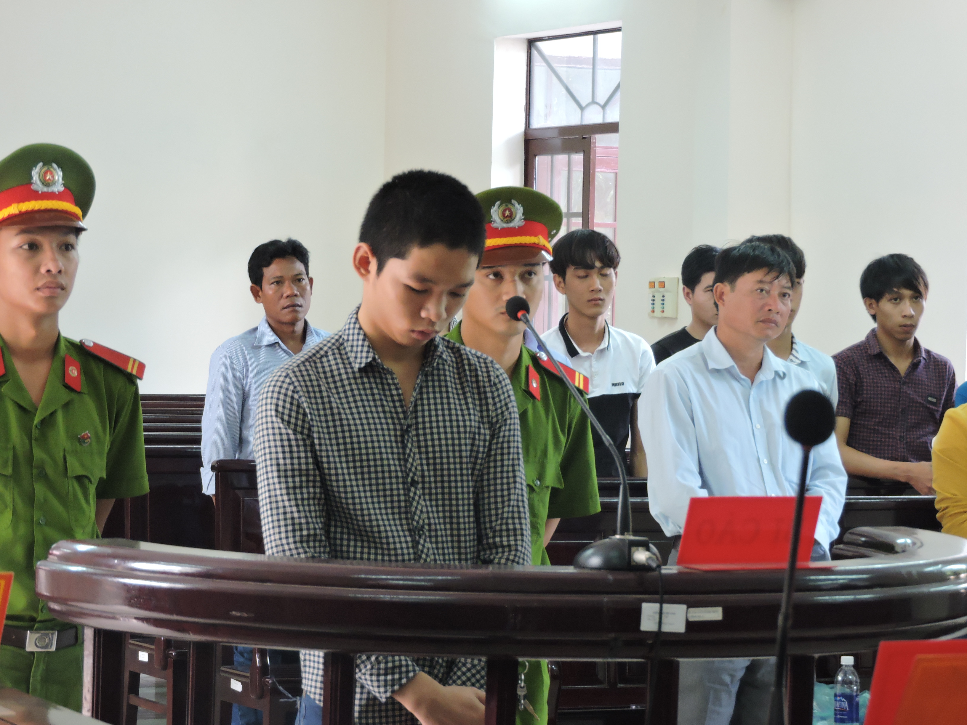 Bị c&aacute;o Trương Văn Đạt tại phi&ecirc;n x&eacute;t xử sơ thẩm s&aacute;ng nay, 17-7.
