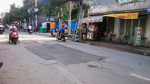 Thi công kiểu…nham nhở