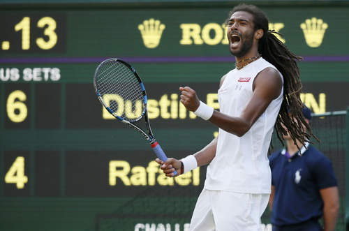 Tay vợt hạng 102 Dustin Brown quật ng&atilde; cựu số 1 thế giới Nadal
