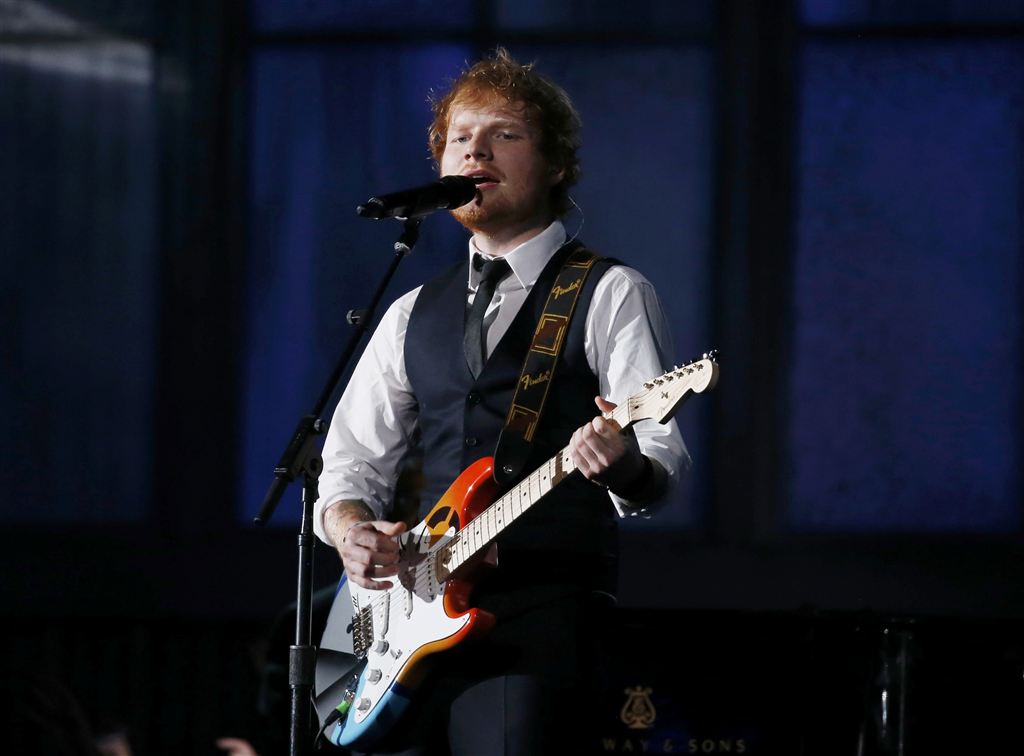 Ed Sheeran tr&igrave;nh diễn ca kh&uacute;c Thinking Out Loud