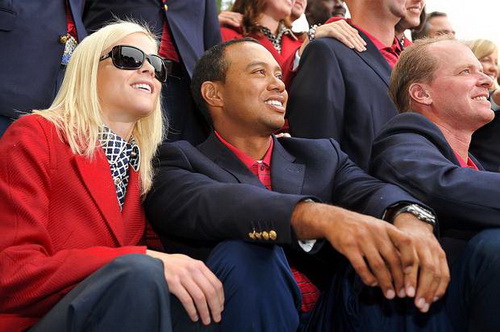 Phản bội cả vợ lẫn người tình, Tiger Woods tiêu tan sự nghiệp