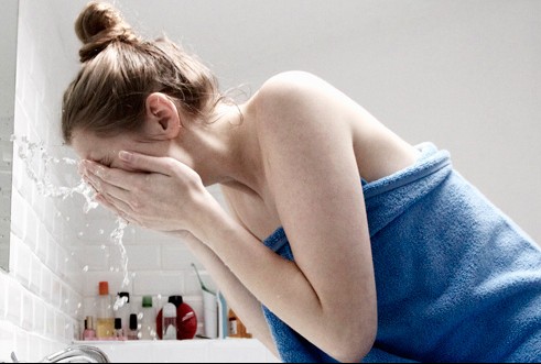 8 sai lầm lớn nhất khi rửa mặt