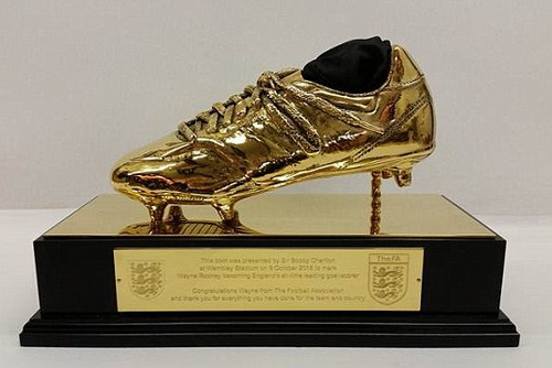 “Giày vàng” đặc biệt chờ Wayne Rooney tại Wembley