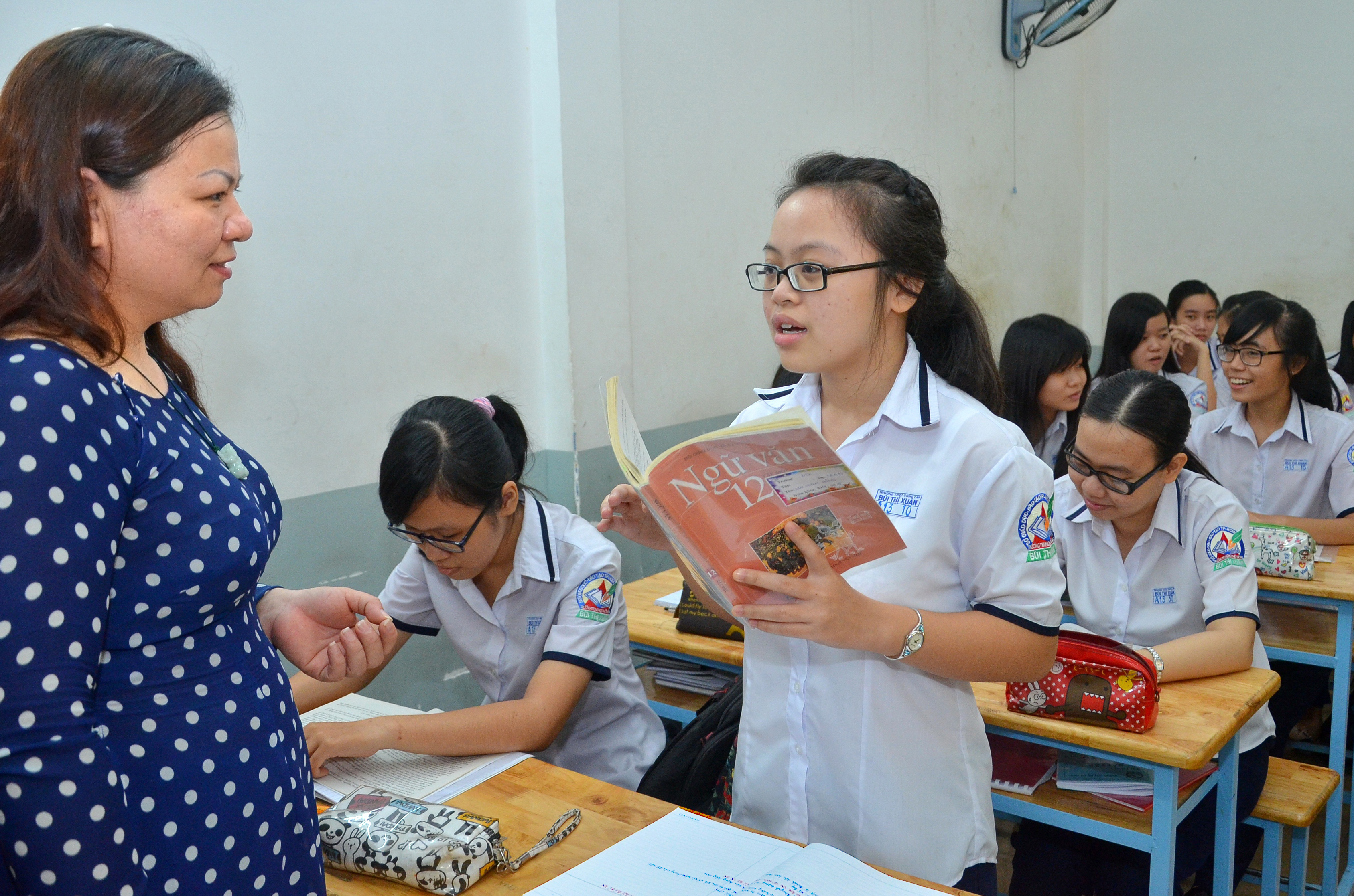 Giờ học m&ocirc;n ngữ văn của học sinh Trường THPT B&ugrave;i Thị Xu&acirc;n, TP HCM. Ảnh: T. Thạnh/NLĐ