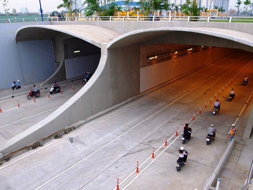 Chiều nay hầm sông Sài Gòn sẽ đóng 15 phút